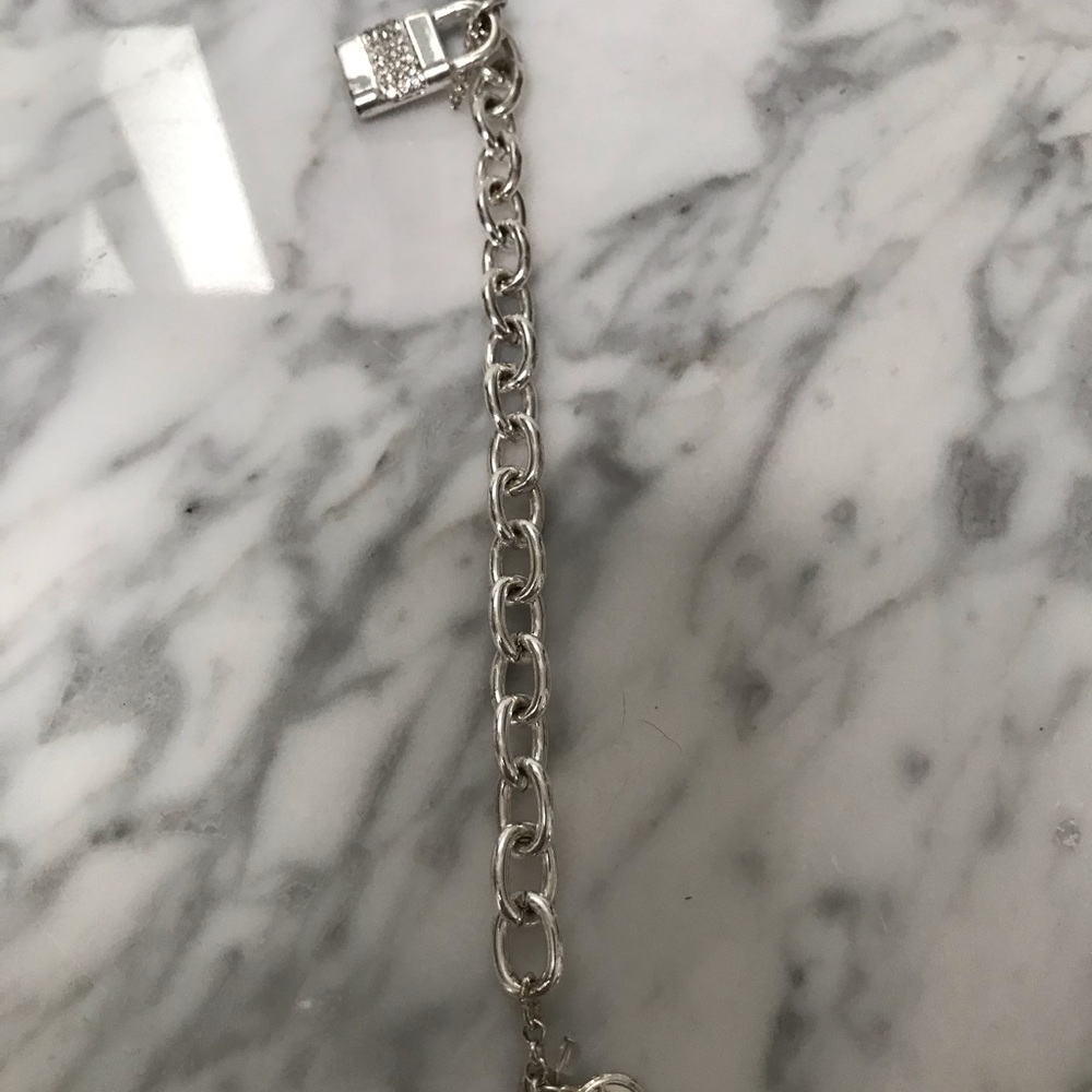 Lock & Key toggle bracelet - Picture 3 of 5